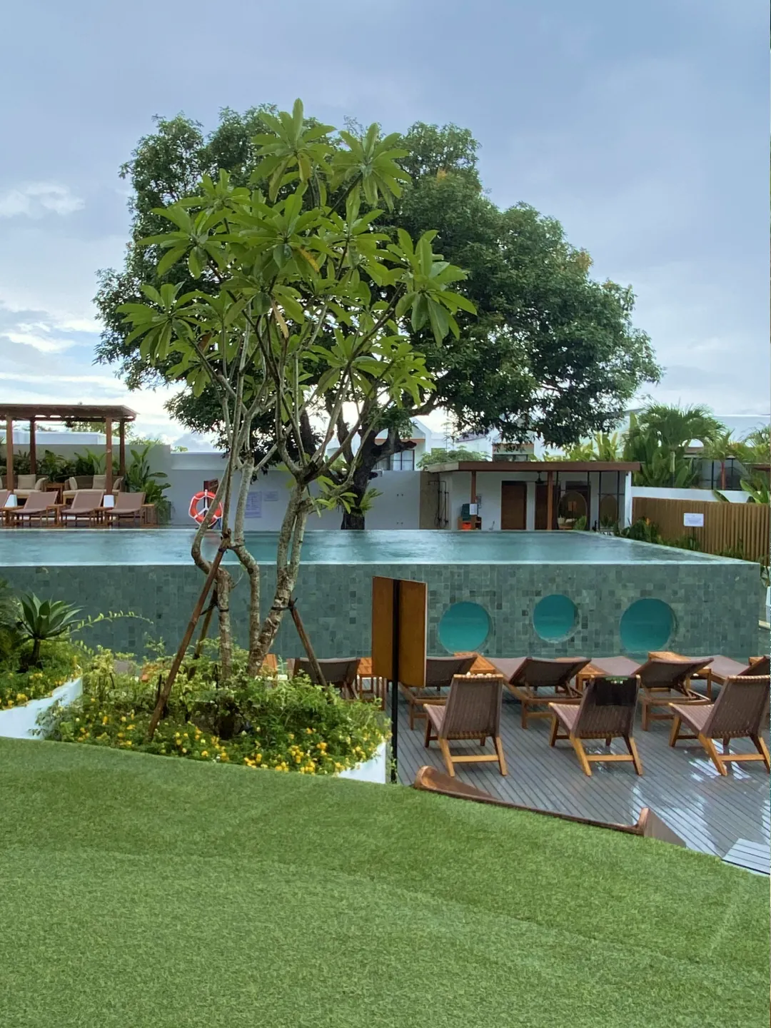 Family Nest pool